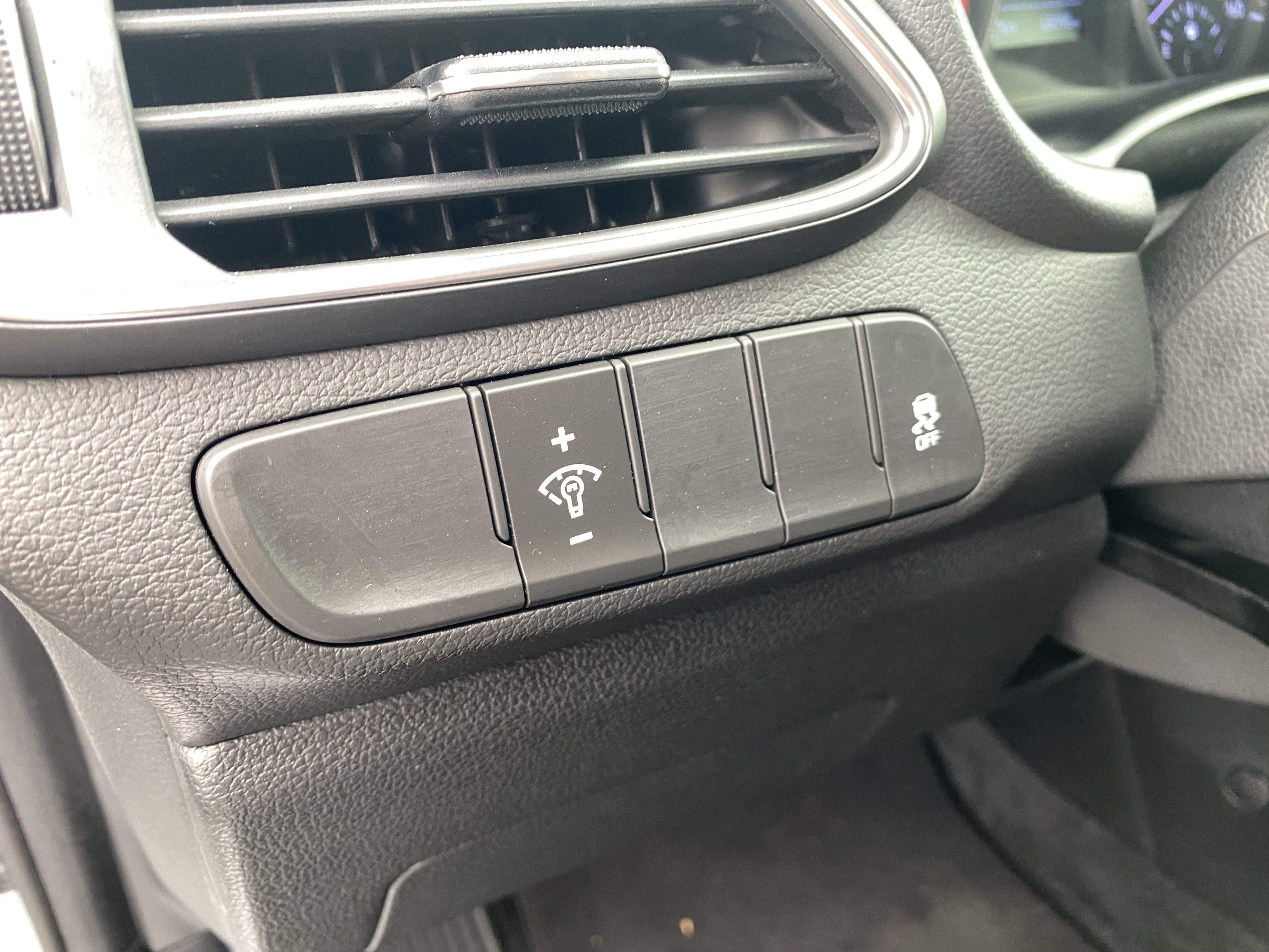 Used 2019 Hyundai Elantra GT FWD image 20