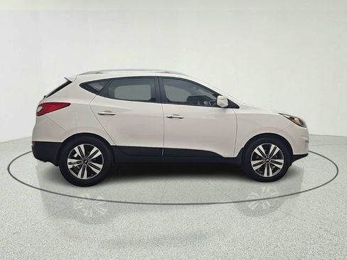 Used 2015 Hyundai Tucson Limited w/ Option Group 03 FWD image 7