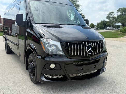 Used 2015 Mercedes-Benz Sprinter 3500 w/ Window Fleet Package image 5