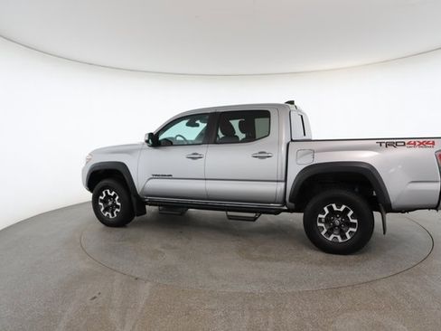Used 2021 Toyota Tacoma SR image 8