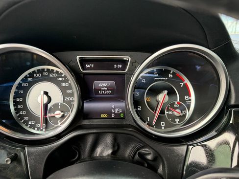 Used 2014 Mercedes-Benz GL 63 AMG 4MATIC image 17