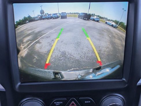 Used 2017 RAM 1500 Big Horn AWD/4WD image 23