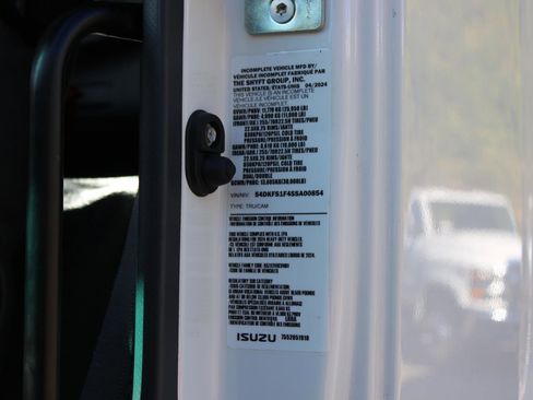 New 2025 Chevrolet Low Cab Forward 6500XD image 27