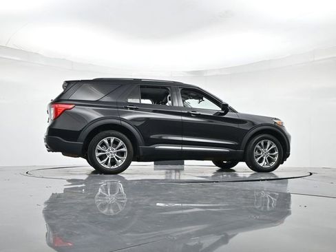 Used 2024 Ford Explorer Limited image 34