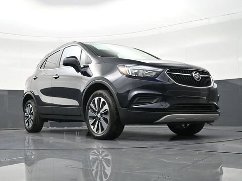 Used 2022 Buick Encore Preferred w/ Safety Package AWD/4WD image 29