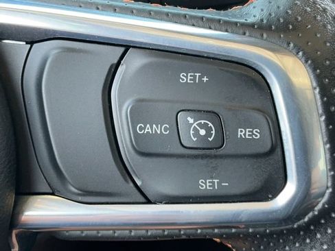 Used 2022 Jeep Gladiator Mojave w/ Cold Weather Group AWD/4WD image 25
