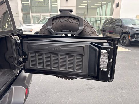 Used 2024 Jeep Wrangler Sport AWD/4WD image 18