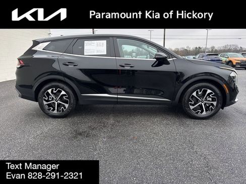 Used 2023 Kia Sportage EX image 8