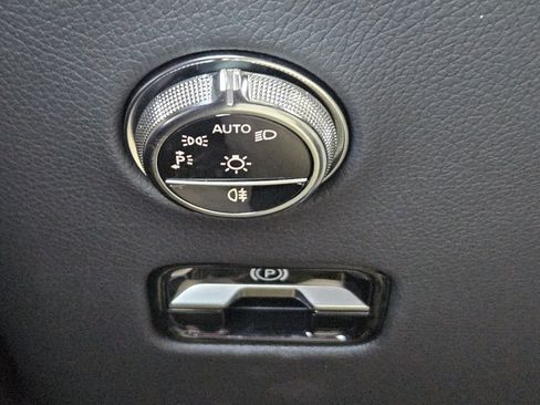 Certified 2026 Mercedes-Benz GLC 300 4MATIC image 31