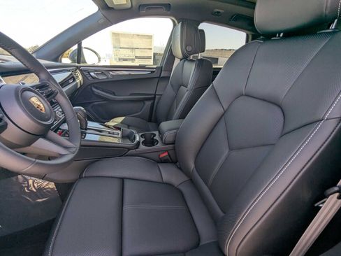 New 2025 Porsche Macan Turbo image 5