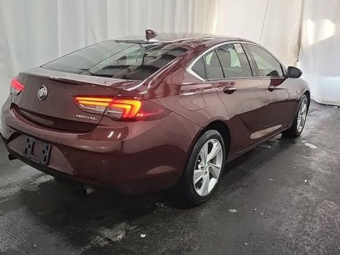 Used 2019 Buick Regal Preferred w/ Driver Confidence Package I image 4