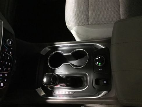 Used 2019 Chevrolet Traverse LT w/ LPO, Floor Liner Package AWD/4WD image 27