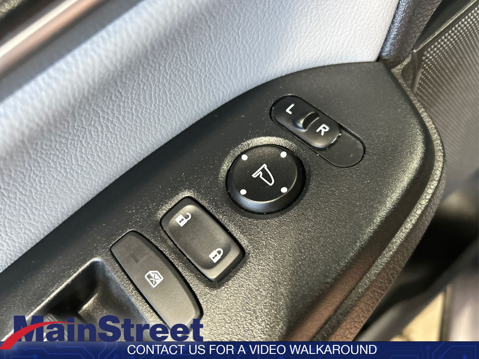 Used 2019 Honda CR-V Touring image 32