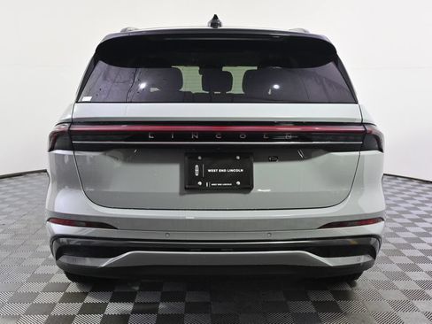 New 2026 Lincoln Nautilus Reserve w/ Jet Appearance Package AWD/4WD image 5