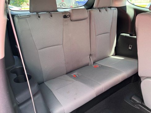 Used 2020 Toyota Highlander LE AWD/4WD image 20