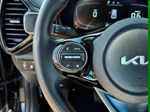 Used 2023 Kia Soul GT-Line FWD image 13