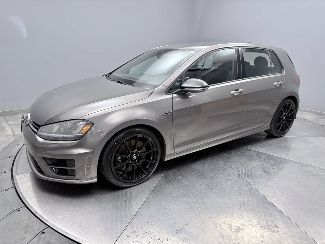 Used 2017 Volkswagen Golf R 4-Door AWD/4WD image 1