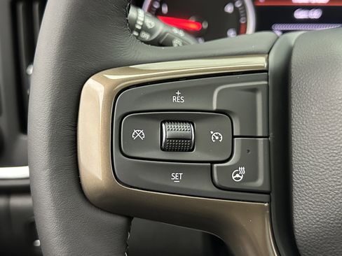 Used 2022 Chevrolet Silverado 3500 High Country image 24