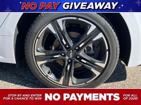 Used 2023 Kia K5 GT-Line image 10