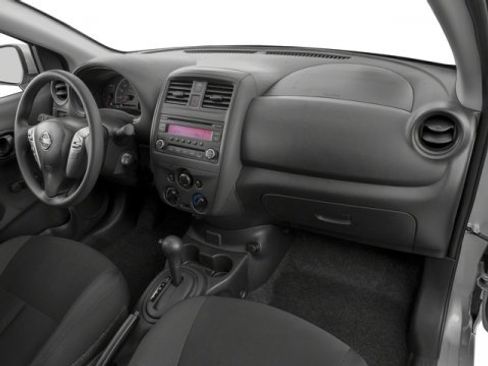 Used 2018 Nissan Versa SV image 19