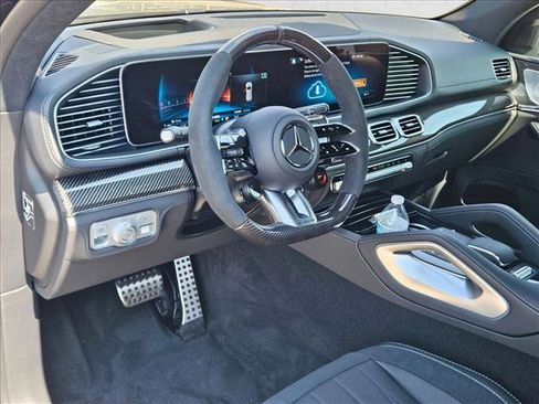 New 2026 Mercedes-Benz GLS 63 AMG 4MATIC image 9