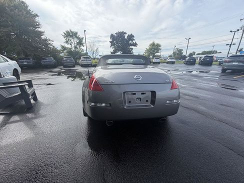 Used 2007 Nissan 350Z Grand Touring RWD image 7