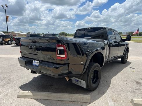 Used 2024 RAM 3500 Limited w/ Night Edition AWD/4WD image 5