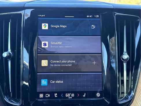 Certified 2023 Volvo XC60 B5 Plus w/ Climate Package image 38