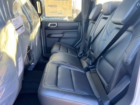 New 2025 Ford Bronco Badlands w/ Sasquatch Package AWD/4WD image 27