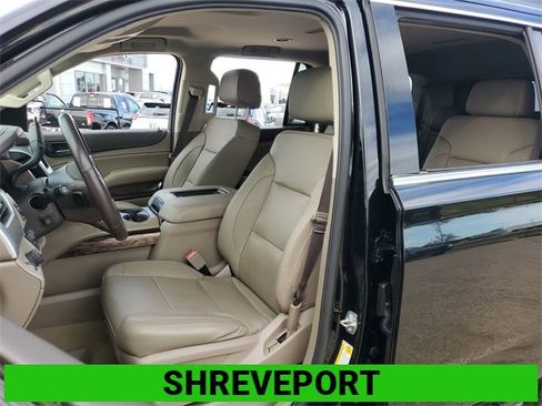 Used 2017 GMC Yukon SLT w/ HD Trailering Package image 19