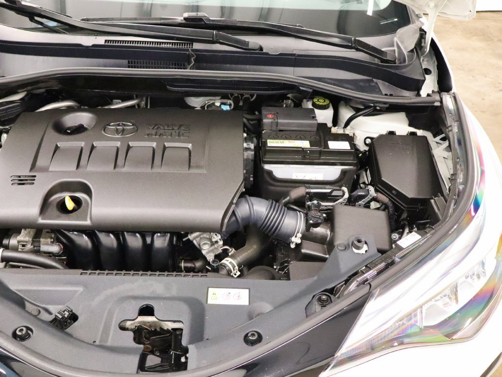 Used 2021 Toyota C-HR LE FWD image 53