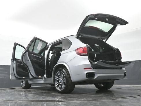 Used 2017 BMW X5 xDrive50i image 51