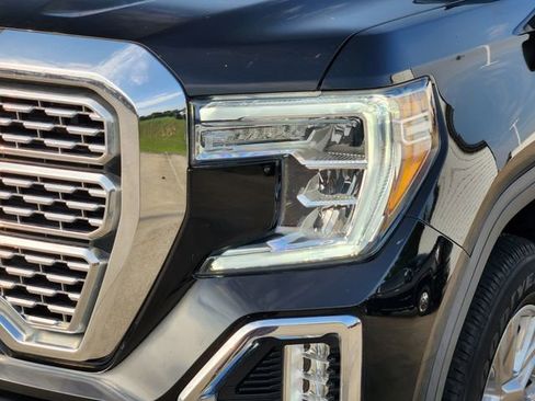 Used 2021 GMC Sierra 1500 Denali w/ Technology Package RWD image 9