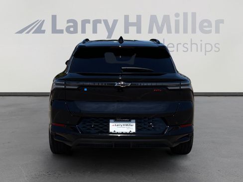 Used 2024 Chevrolet Equinox EV RS FWD image 5