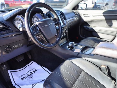 Used 2013 Chrysler 300 S image 12