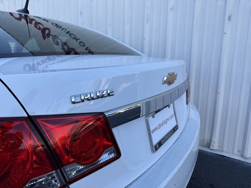 Used 2014 Chevrolet Cruze LTZ w/ Enhanced Safety Package image 7