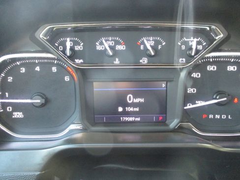 Used 2021 GMC Sierra 1500 2WD Double Cab w/ Sierra Value Package image 22