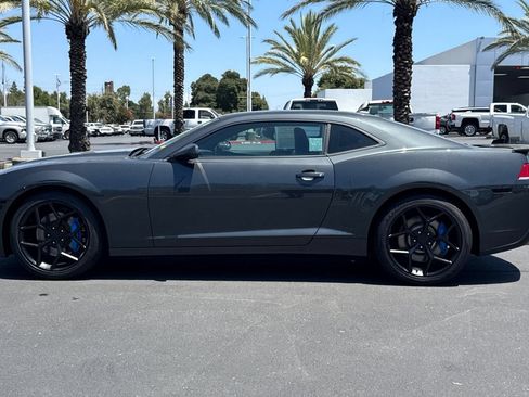 Used 2014 Chevrolet Camaro SS RWD image 6
