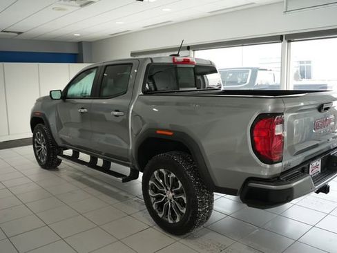 Used 2023 GMC Canyon Denali image 7