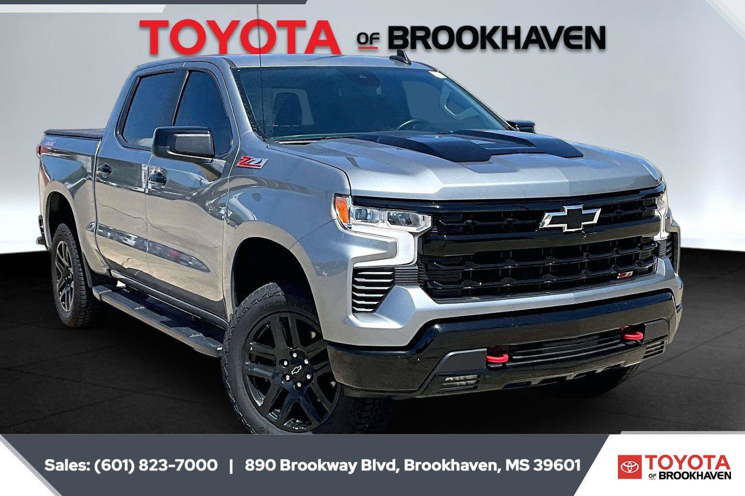 Used 2024 Chevrolet Silverado 1500 LT Trail Boss w/ Protection Package AWD/4WD image 1