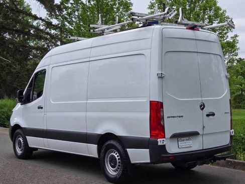Used 2019 Mercedes-Benz Sprinter 144 image 1