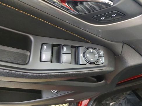 Used 2020 Chevrolet Traverse LT w/ LT Premium Package FWD image 17