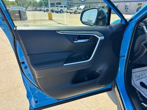 Used 2020 Toyota RAV4 XLE Premium AWD/4WD image 13