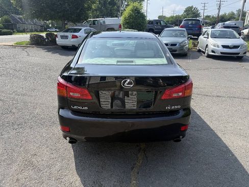Used 2006 Lexus IS 250 w/ Premium Pkg RWD image 6