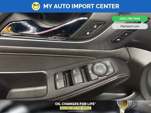 Used 2020 Chevrolet Traverse Premier w/ Redline Edition image 11