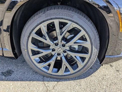 New 2026 Toyota Crown Signia image 11