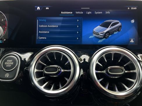 Certified 2025 Mercedes-Benz GLA 250 4MATIC image 35