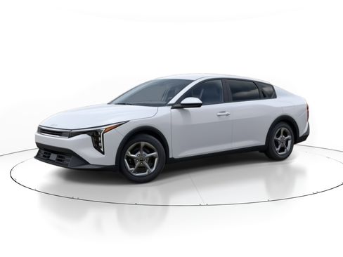 New 2026 Kia K4 LXS image 3