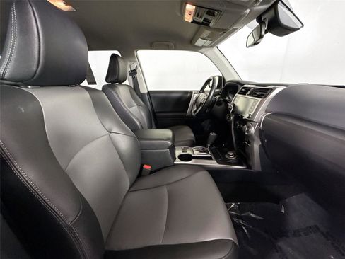 Used 2024 Toyota 4Runner SR5 Premium AWD/4WD image 40