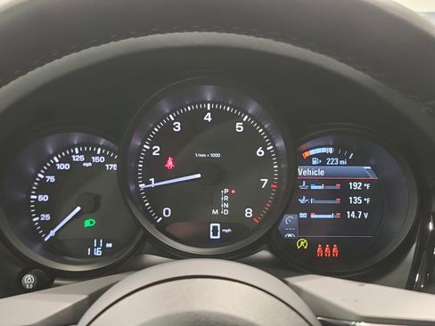 New 2026 Porsche Macan image 19